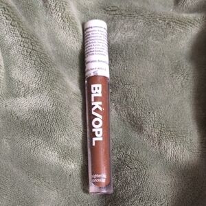 Nice N Noir BLK/OPL Brightening Concealer